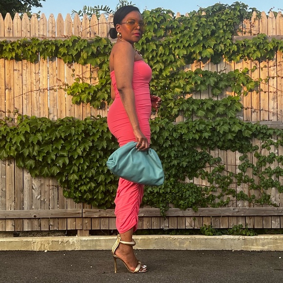 NWT - Zara Tube Dress in Peach/Content for instagram page - Picture 3 of 3